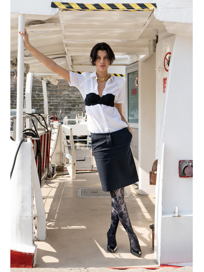 Bianca Redmerski - fashion model portfolio photo 9