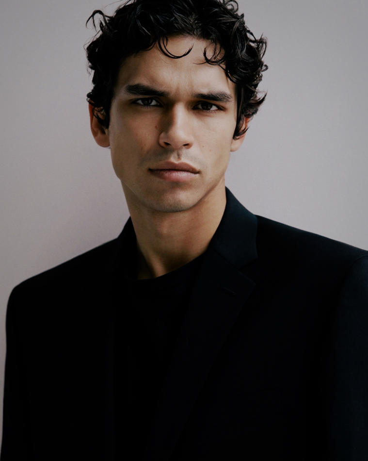 Garrett Goggin - fashion model portfolio photo 1