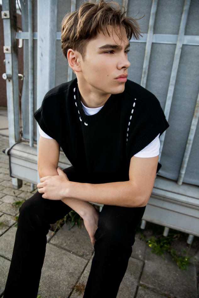 Tijn Van Harte - fashion model portfolio photo 11