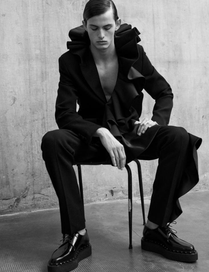 Mark Vanderloo Jr - fashion model portfolio photo 16
