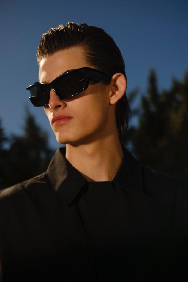 Mark Vanderloo Jr - fashion model portfolio photo 18