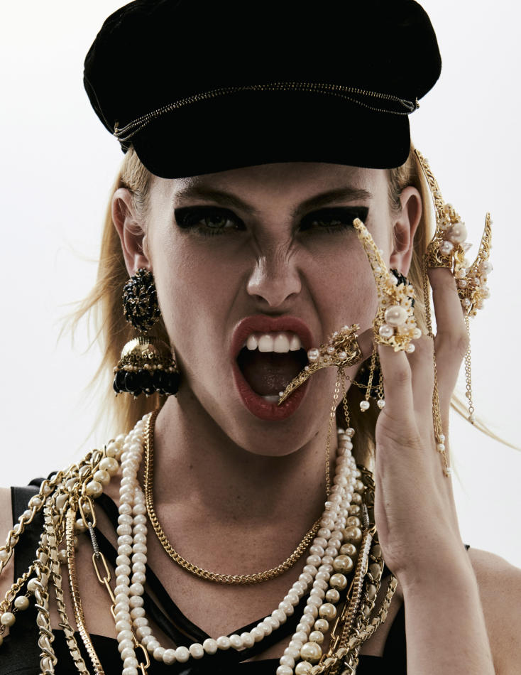 Chiara Hovland - fashion model portfolio photo 10