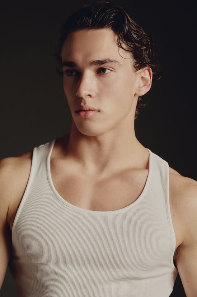 Treyson Wakefield - fashion model portfolio photo 15