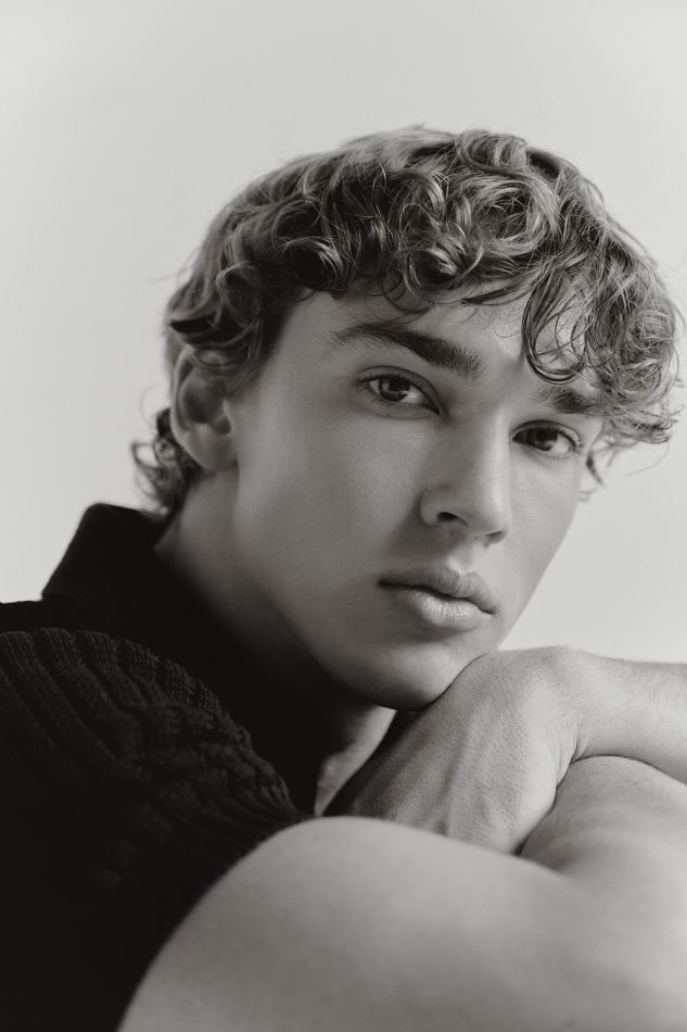 Treyson Wakefield - fashion model portfolio photo 12
