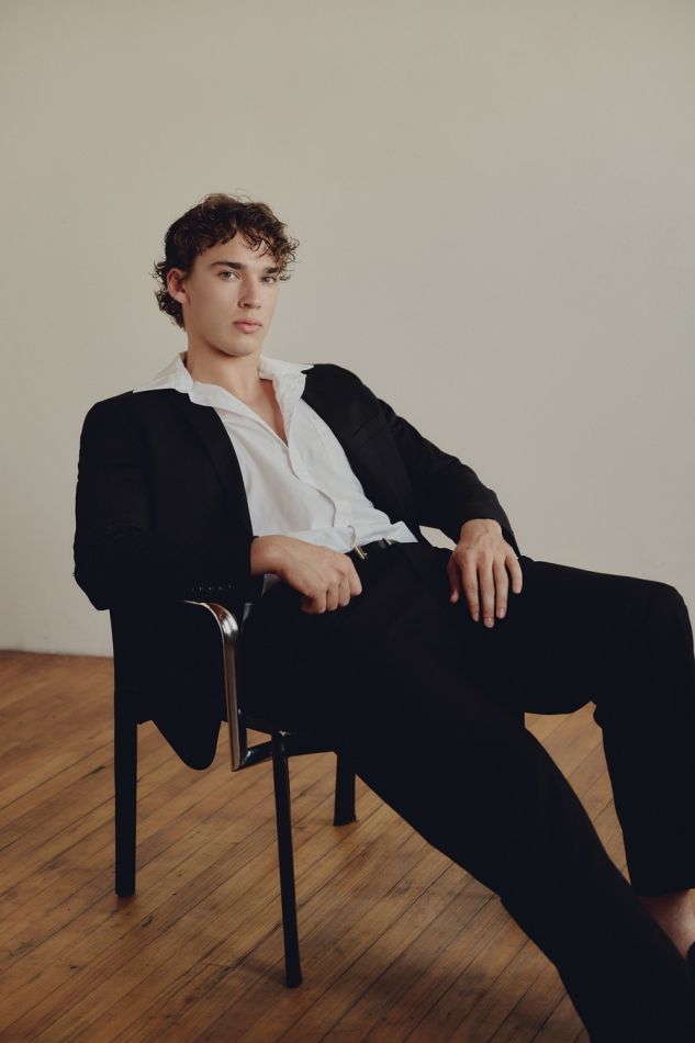 Treyson Wakefield - fashion model portfolio photo 4