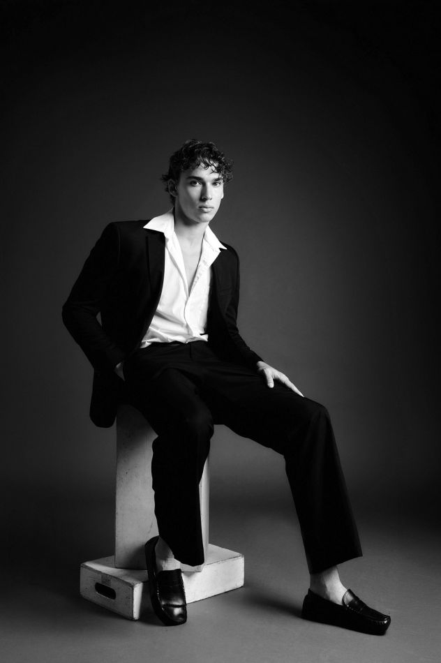 Treyson Wakefield - fashion model portfolio photo 16