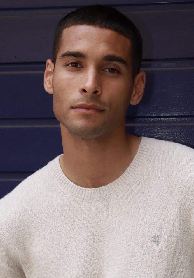 Ashley Harrack - fashion model portfolio photo 1