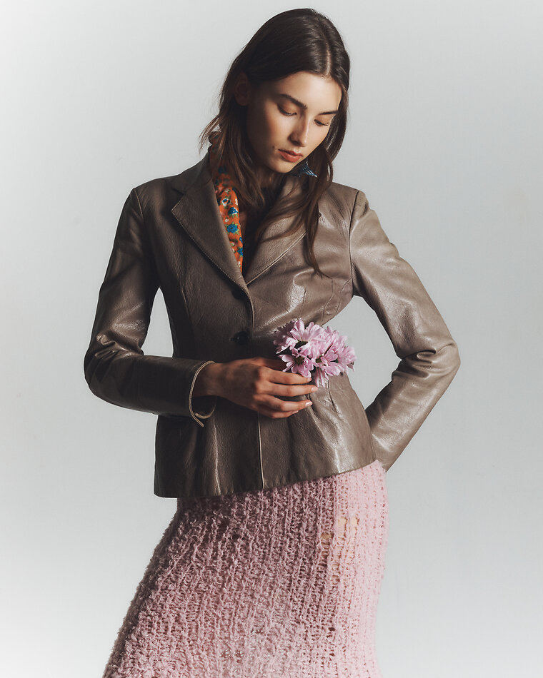 Fiona Martin - fashion model portfolio photo 4