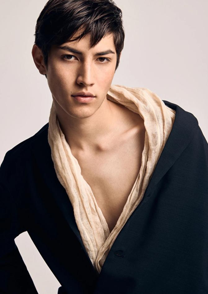 Simon Yang - fashion model portfolio photo 1