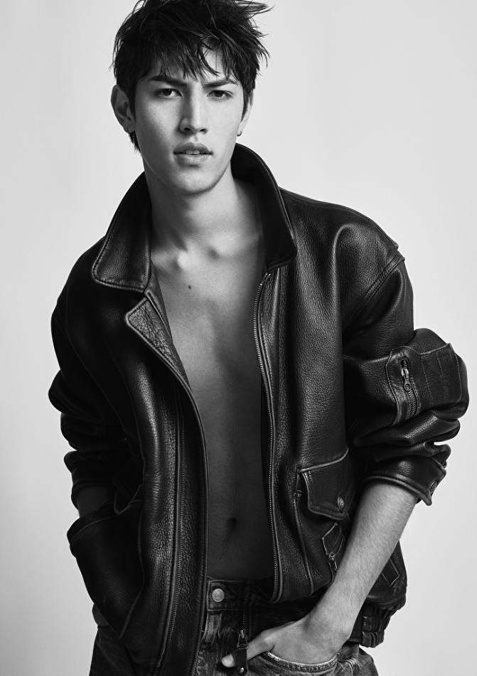 Simon Yang - fashion model portfolio photo 2