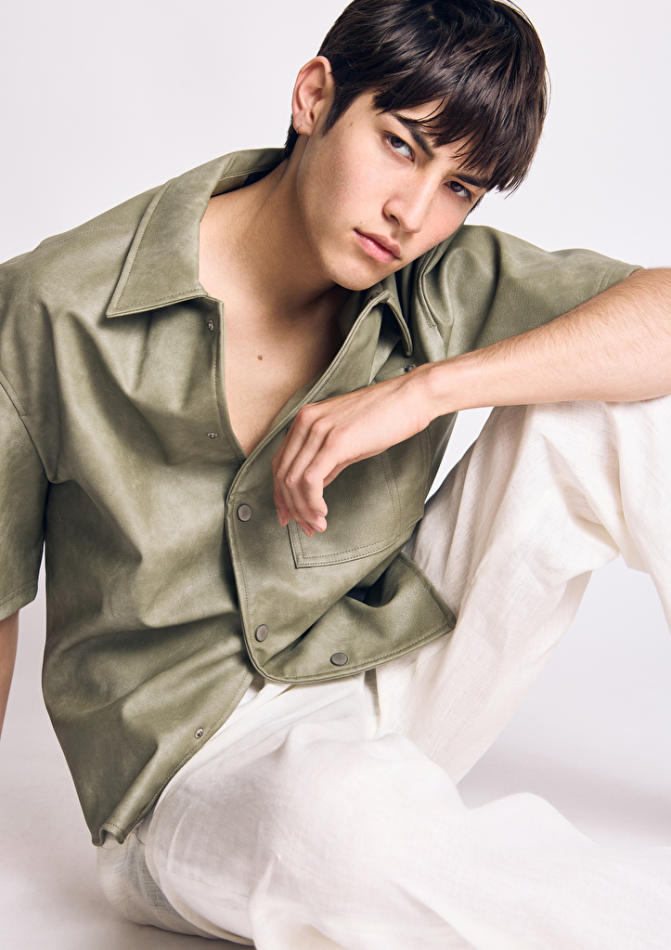 Simon Yang - fashion model portfolio photo 4