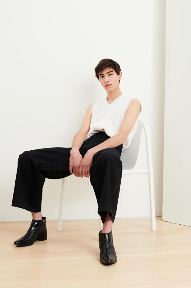 Simon Yang - fashion model portfolio photo 9