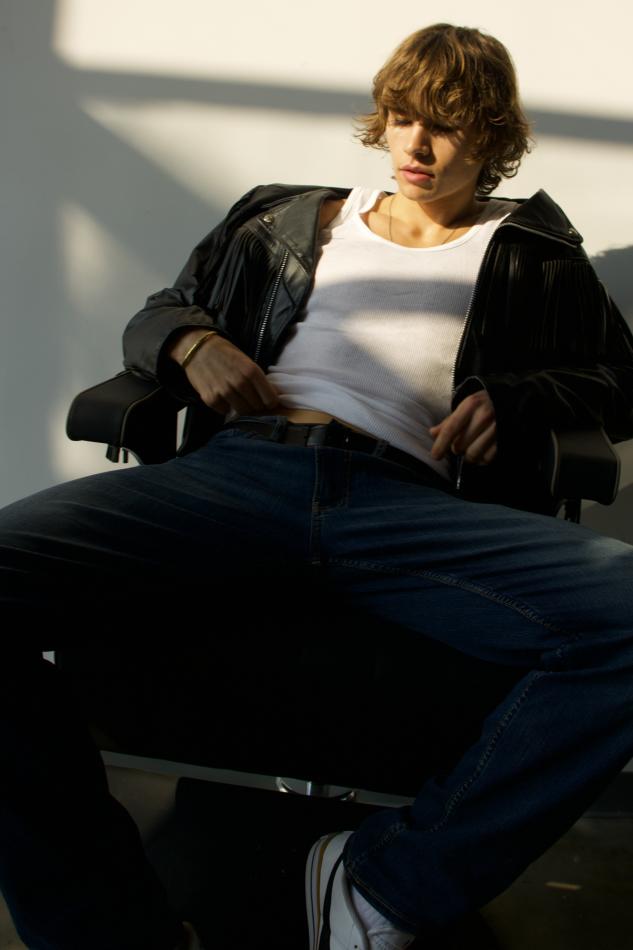 Reilly Waggener Talley - fashion model portfolio photo 12
