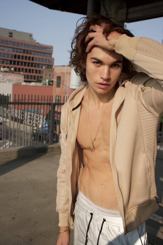 Reilly Waggener Talley - fashion model portfolio photo 9