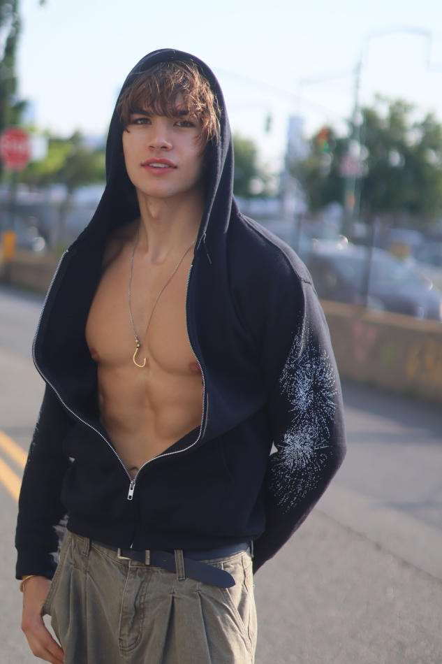 Reilly Waggener Talley - fashion model portfolio photo 21