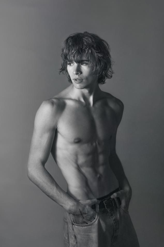Reilly Waggener Talley - fashion model portfolio photo 6