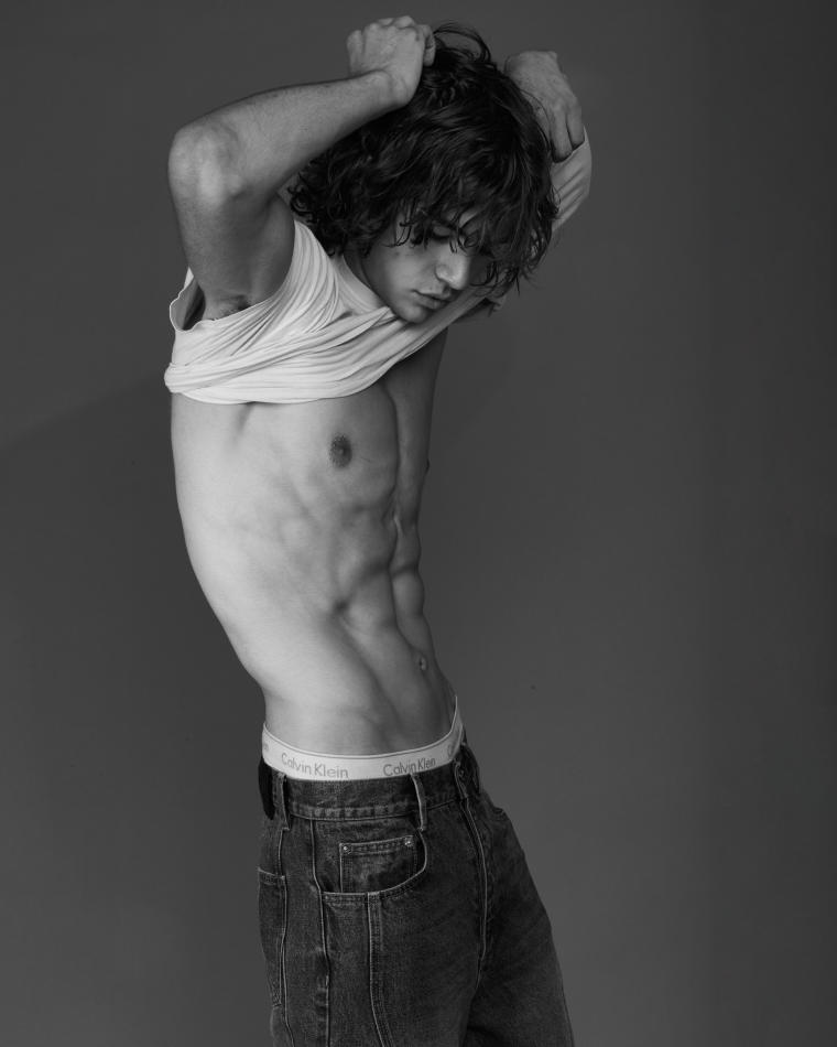 Reilly Waggener Talley - fashion model portfolio photo 16