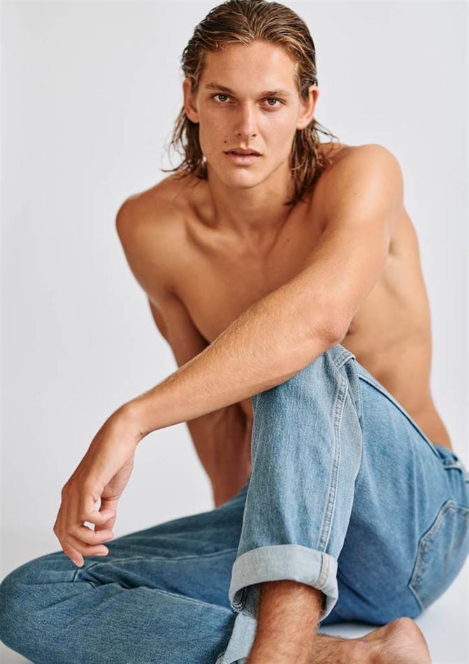 Joey Lanham - fashion model portfolio photo 21