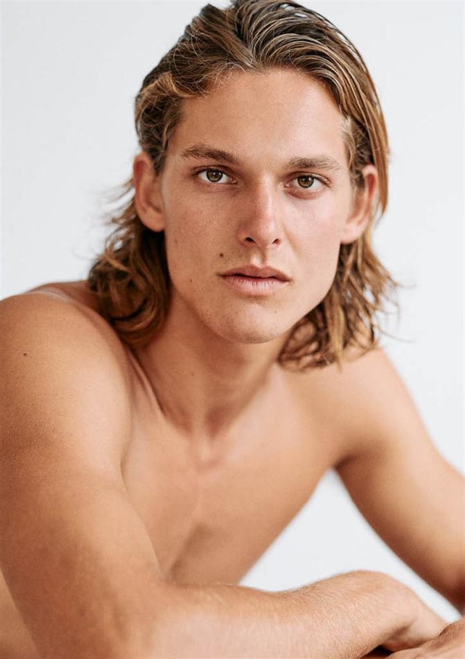 Joey Lanham - fashion model portfolio photo 20