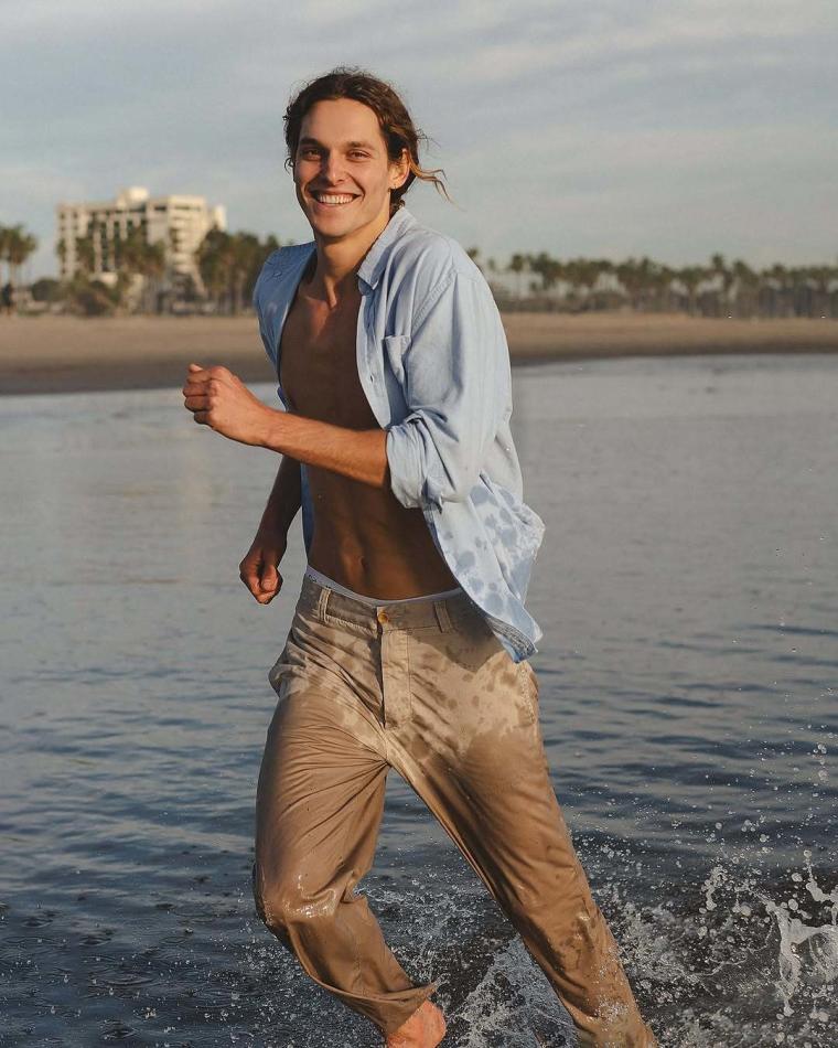 Joey Lanham - fashion model portfolio photo 17