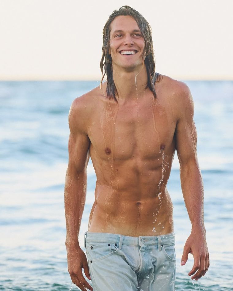 Joey Lanham - fashion model portfolio photo 29