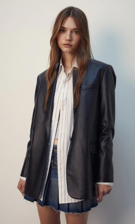 Julia Zadaniuk - fashion model portfolio photo 4