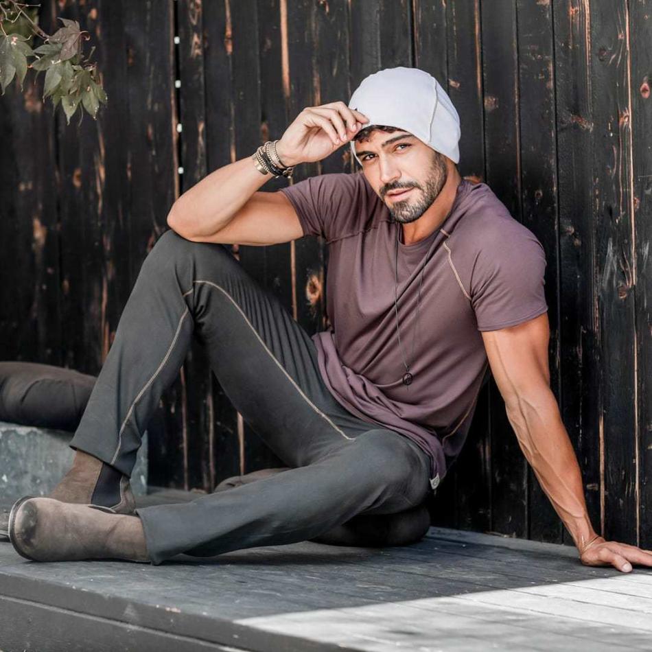 Bau Munoz - fashion model portfolio photo 10