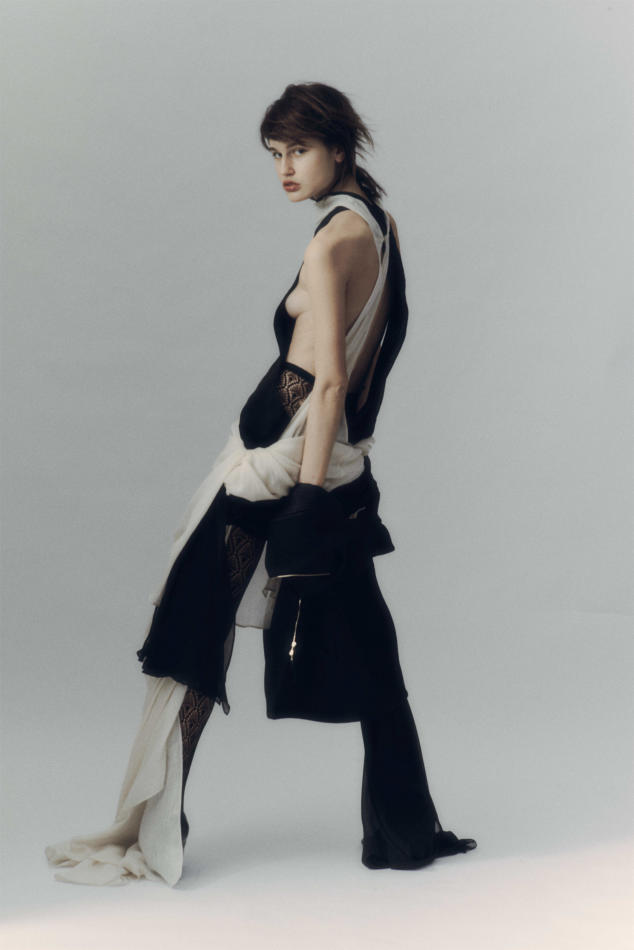 Kate Markovic - fashion model portfolio photo 6