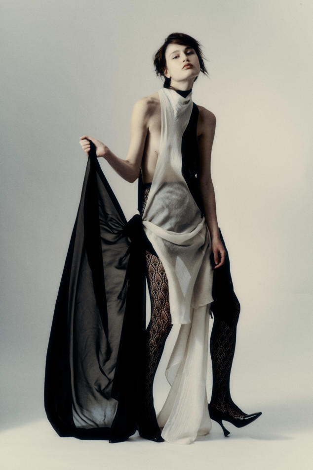Kate Markovic - fashion model portfolio photo 5