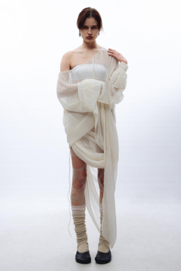 Kate Markovic - fashion model portfolio photo 11