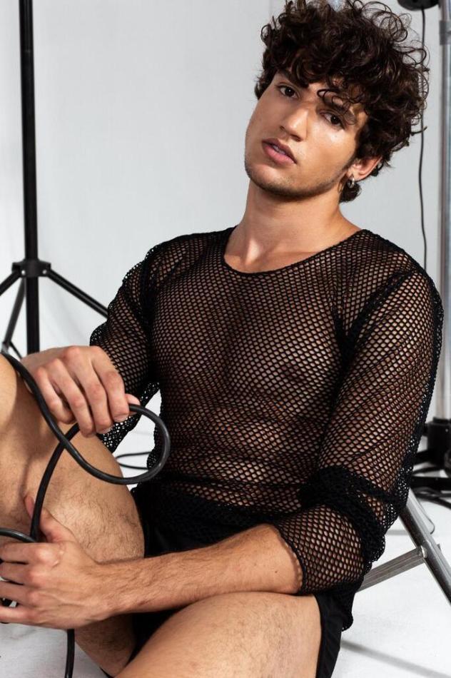 Matheus Mesquita - fashion model portfolio photo 15