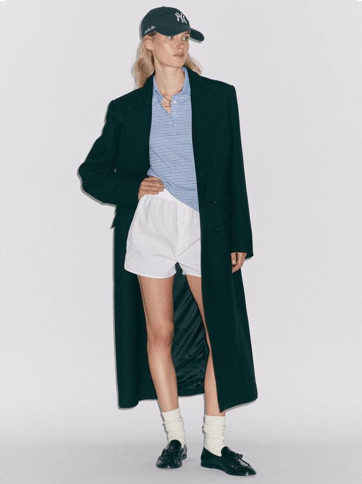 Poppy Jet Oliver - fashion model portfolio photo 2