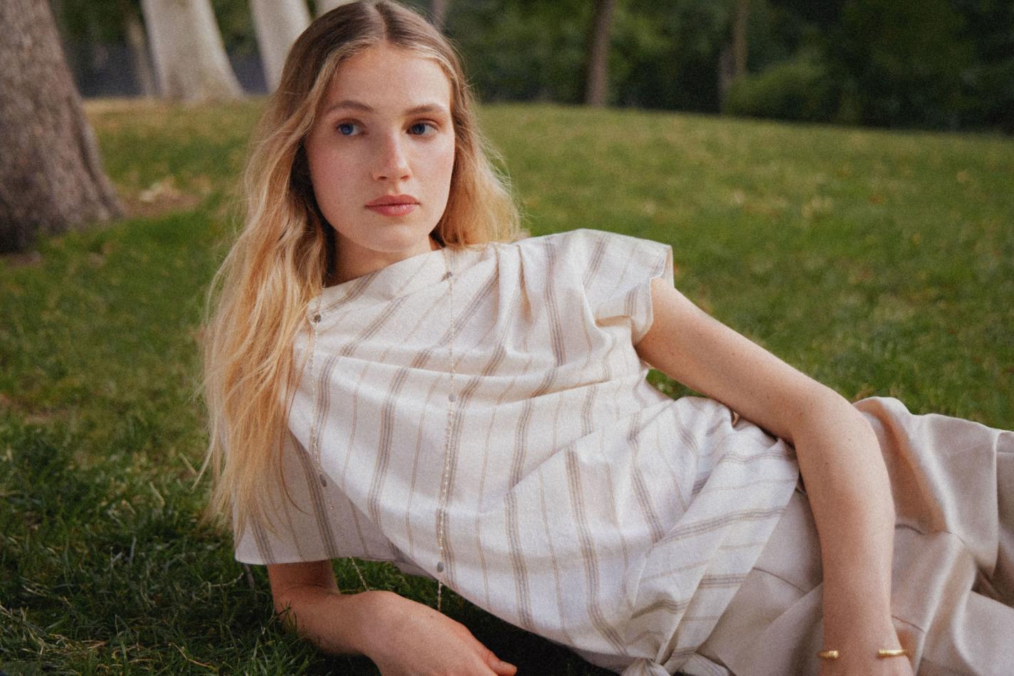 Poppy Jet Oliver - fashion model portfolio photo 13