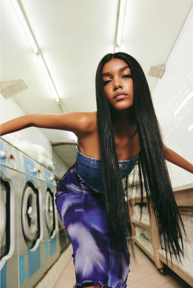 Melania Castillo - fashion model portfolio photo 9