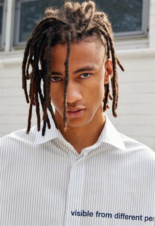 Darius Carter - fashion model portfolio photo 6