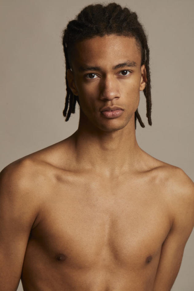Darius Carter - fashion model portfolio photo 11