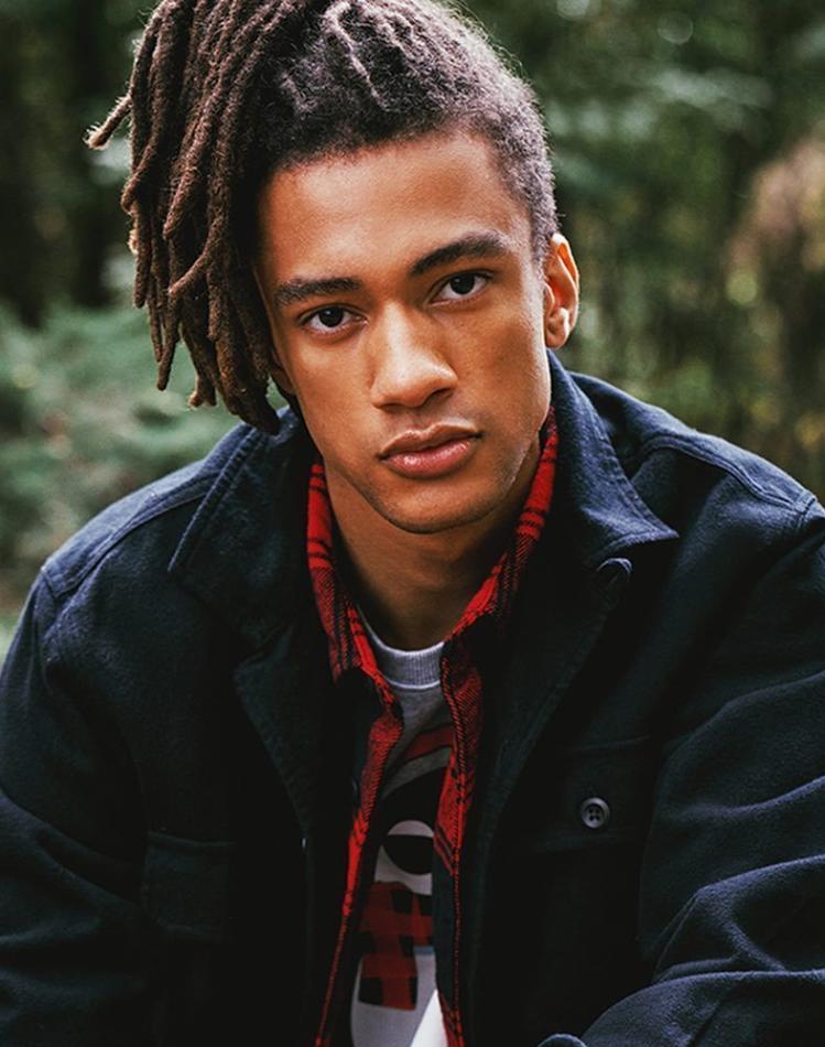 Darius Carter - fashion model portfolio photo 5