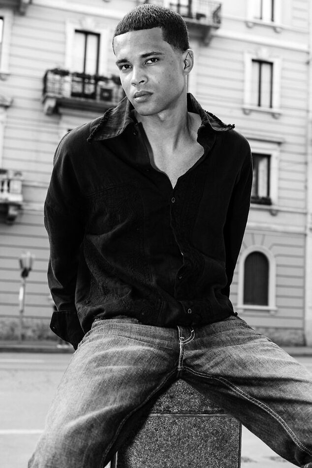 Theo Delassus - fashion model portfolio photo 9