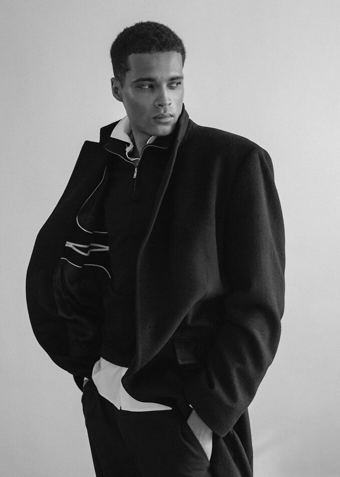 Theo Delassus - fashion model portfolio photo 4