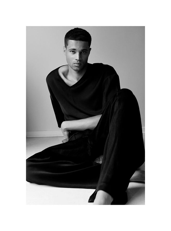 Theo Delassus - fashion model portfolio photo 11
