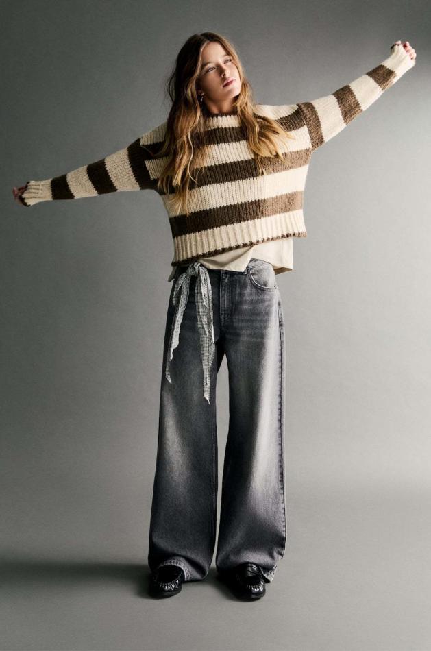 Agustina Rigal - fashion model portfolio photo 9