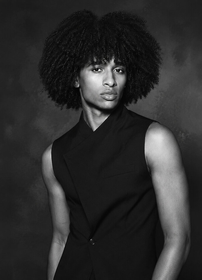 Jonah Henry - fashion model portfolio photo 1