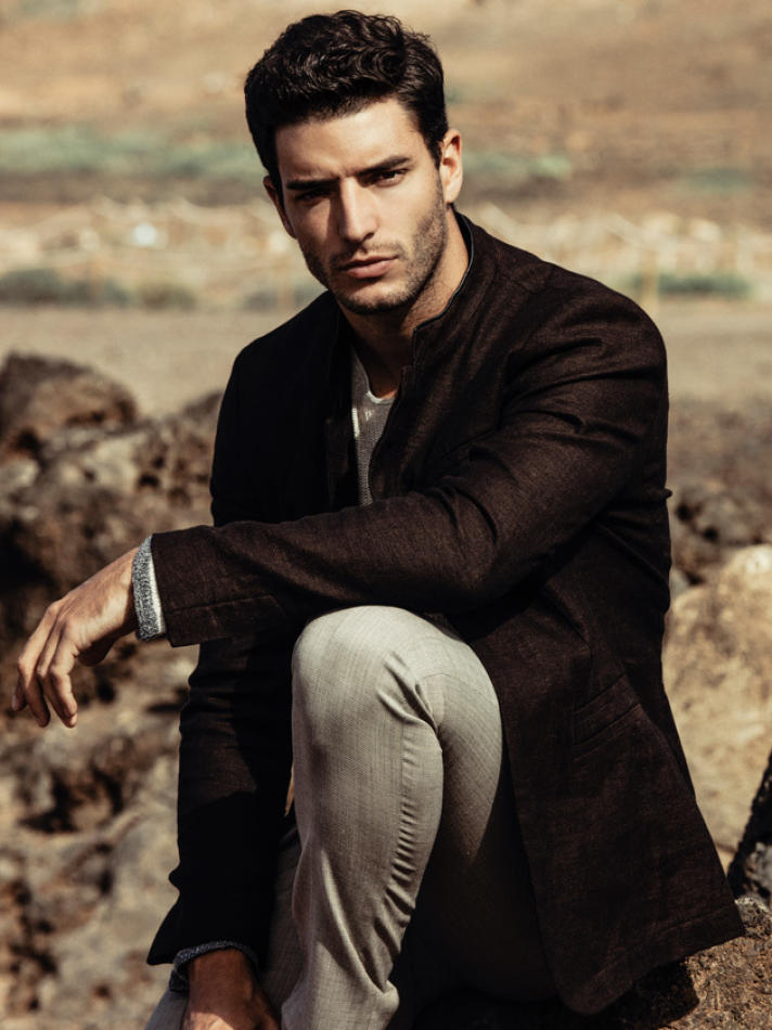 Carlos Gomez - fashion model portfolio photo 3
