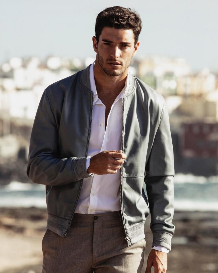 Carlos Gomez - fashion model portfolio photo 2