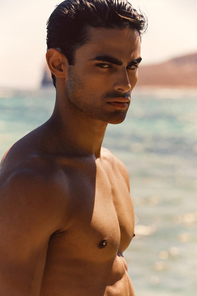 Nico Cerise - fashion model portfolio photo 16