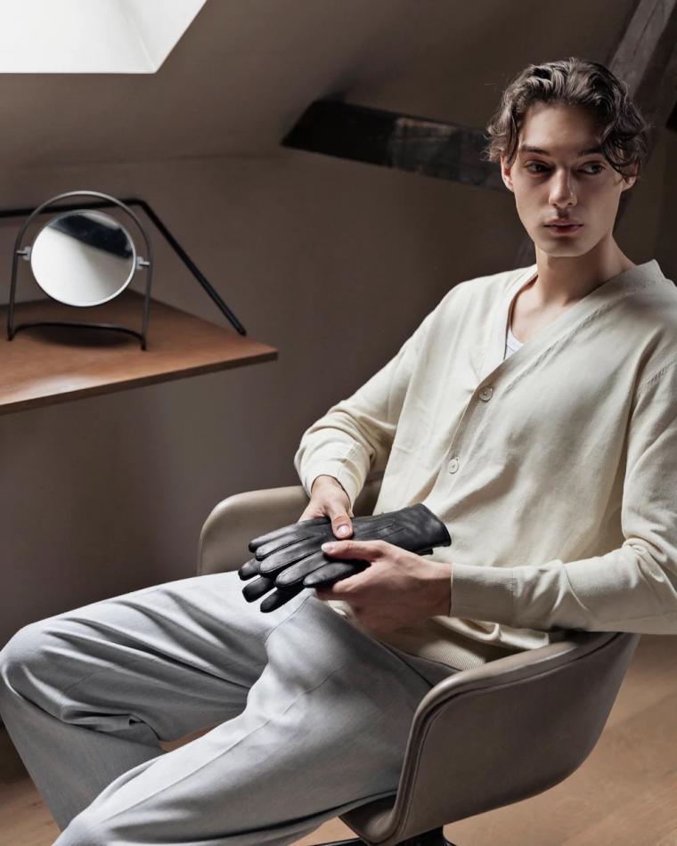 Luca Farup - fashion model portfolio photo 19