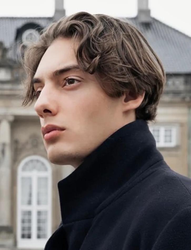 Luca Farup - fashion model portfolio photo 16