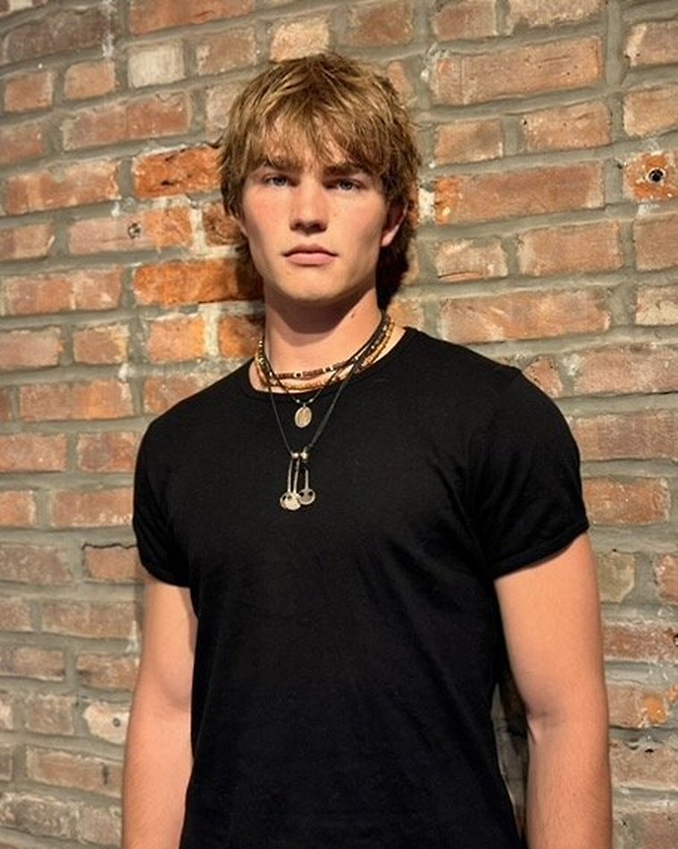 Kevin Mortenson - fashion model portfolio photo 5