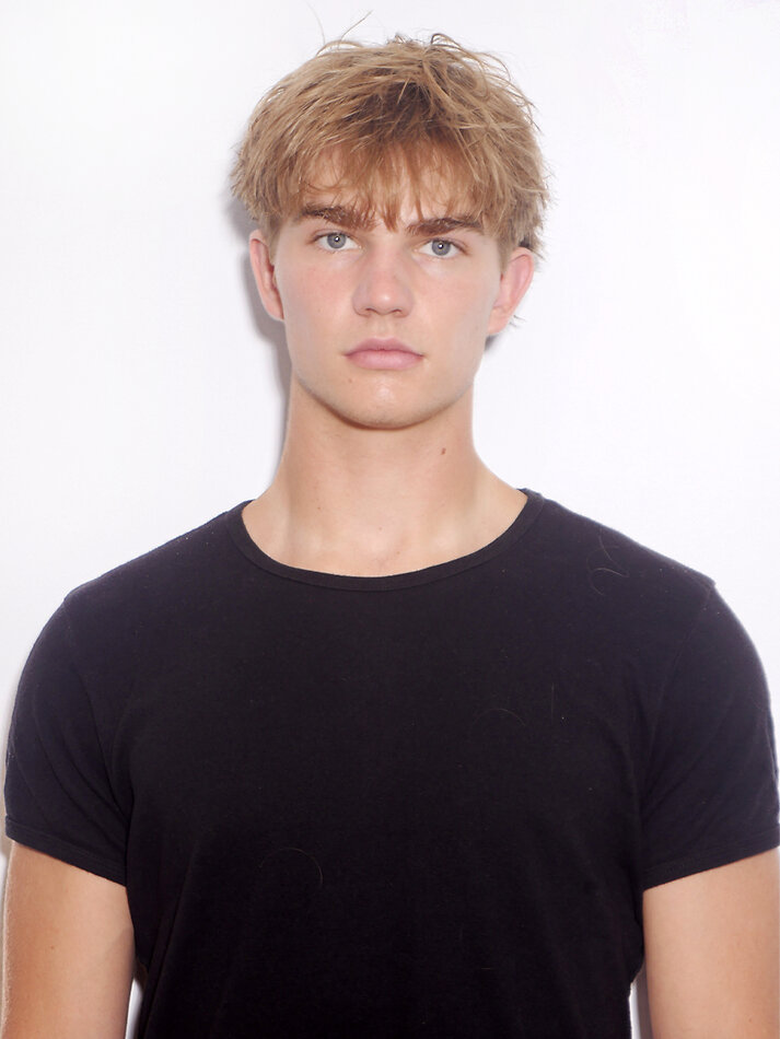 Kevin Mortenson - fashion model portfolio photo 1