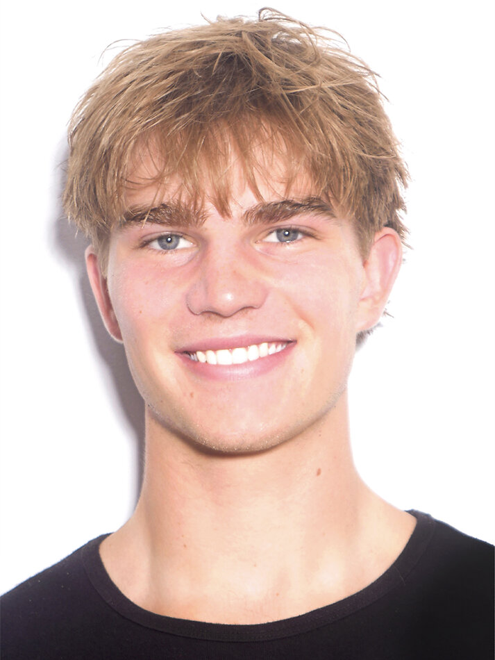 Kevin Mortenson - fashion model portfolio photo 4